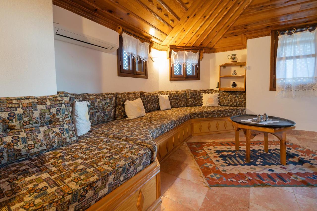 אקיאקה Liya Boutique Hotel & Suites מראה חיצוני תמונה