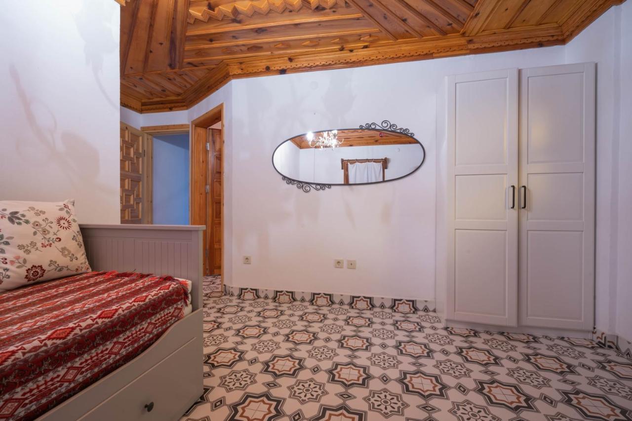 אקיאקה Liya Boutique Hotel & Suites מראה חיצוני תמונה