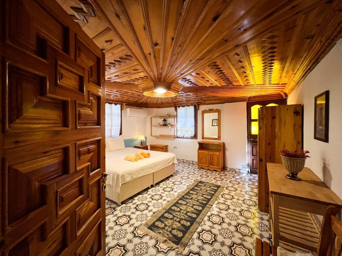 אקיאקה Liya Boutique Hotel & Suites מראה חיצוני תמונה