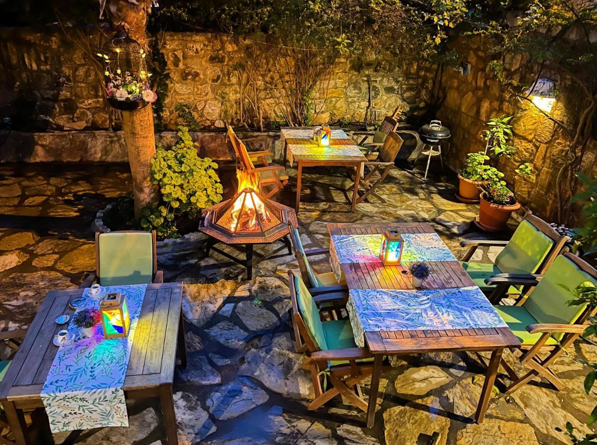 אקיאקה Liya Boutique Hotel & Suites מראה חיצוני תמונה