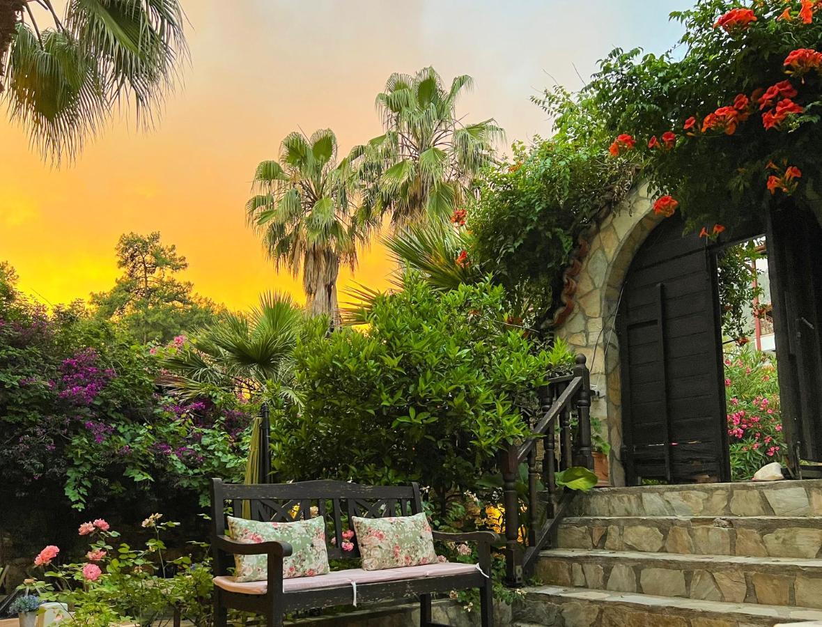 אקיאקה Liya Boutique Hotel & Suites מראה חיצוני תמונה