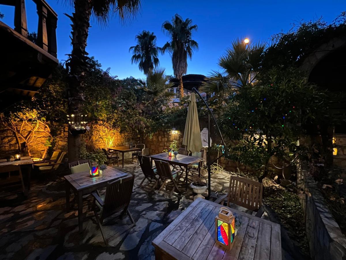 אקיאקה Liya Boutique Hotel & Suites מראה חיצוני תמונה