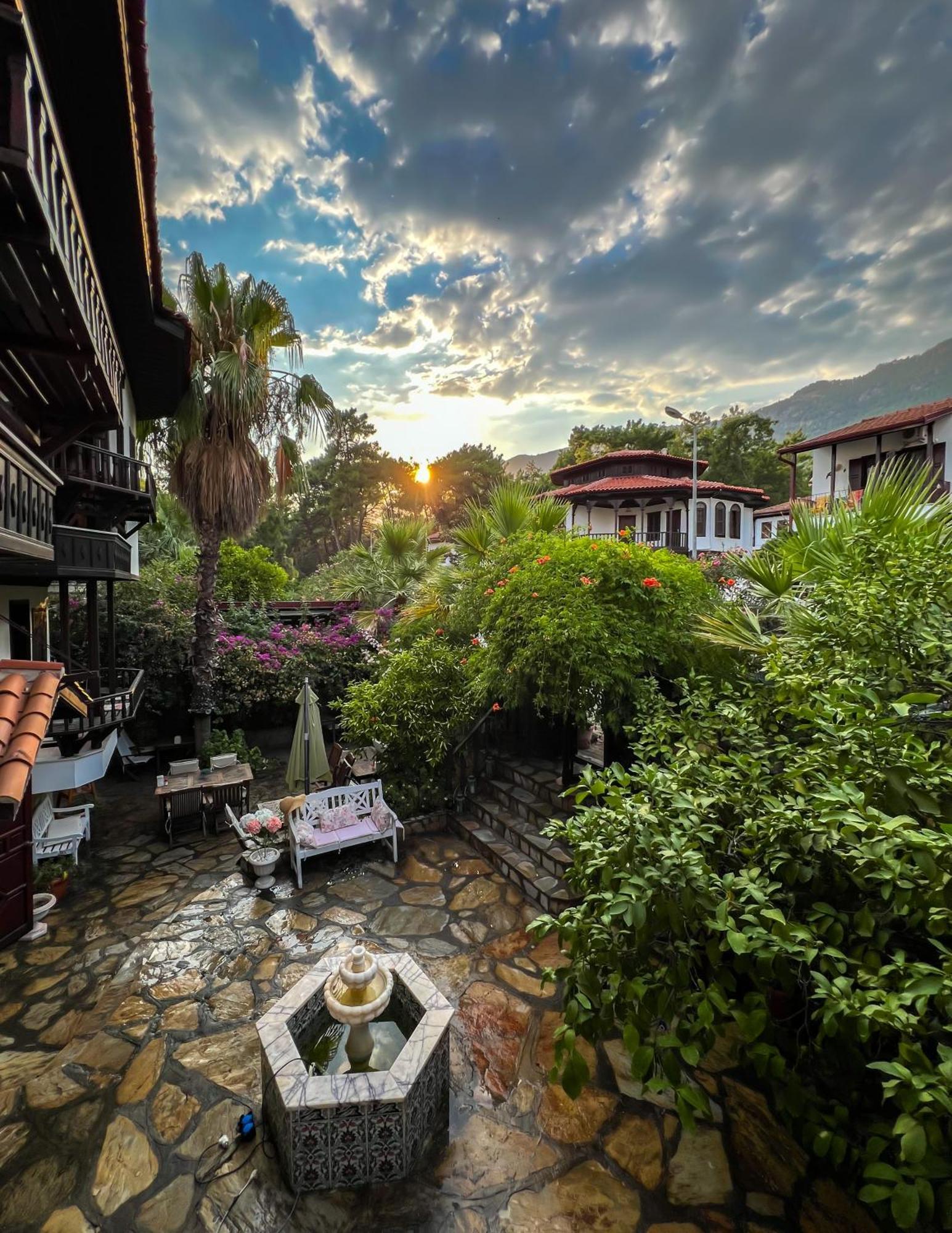 אקיאקה Liya Boutique Hotel & Suites מראה חיצוני תמונה