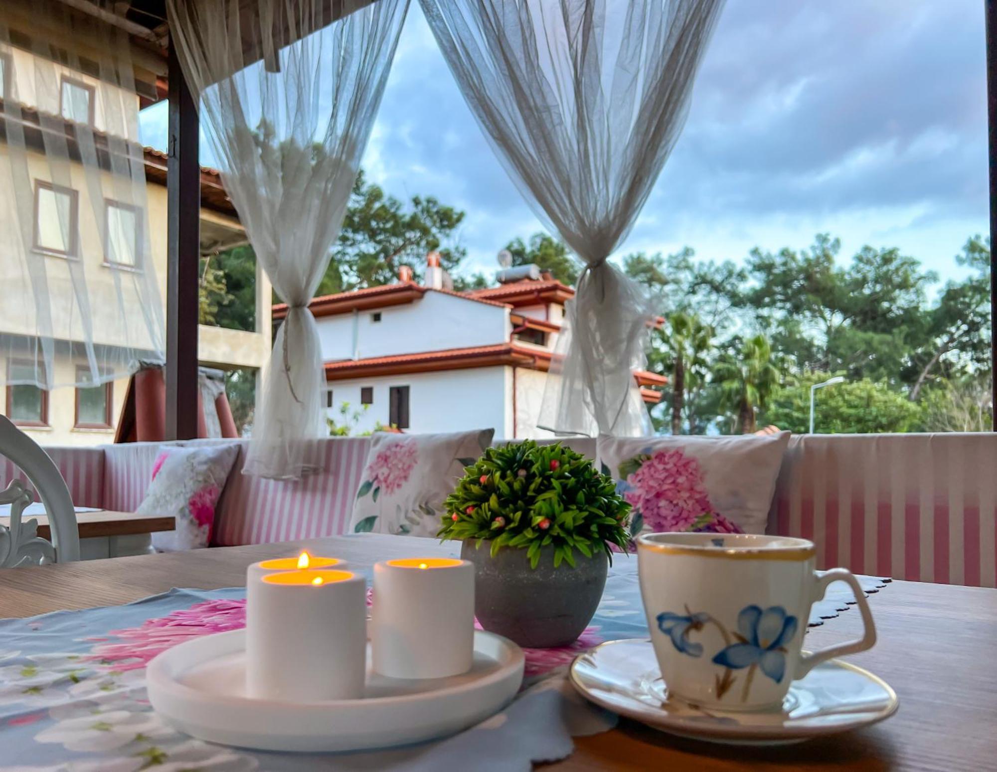 אקיאקה Liya Boutique Hotel & Suites מראה חיצוני תמונה